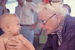 Ida Rolf mit Baby